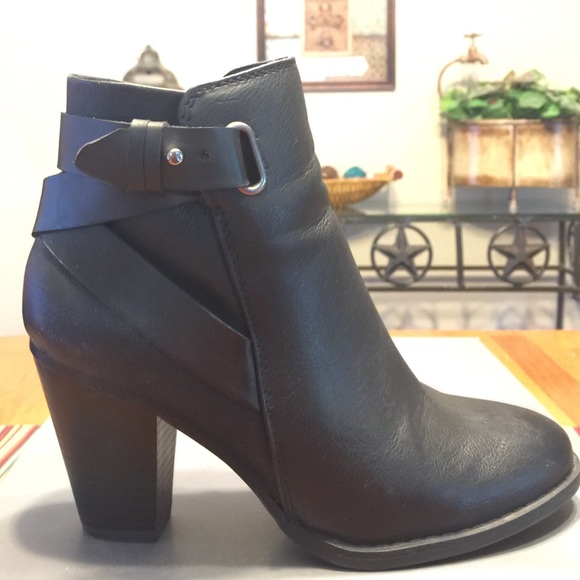 Apt.9 Heeled ankle boots