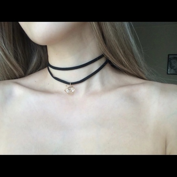 ✨Suede Choker Gold Caged Pendant 5 STAR RATED✨✨❤️️ - Picture 1 of 4