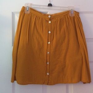 High waisted trendy skirt