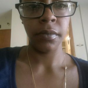 Meet your Posher, Dallis