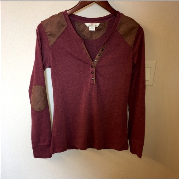 Long sleeve tee