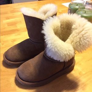 Girls Uggs