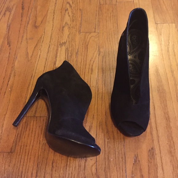 Steve Madden heals