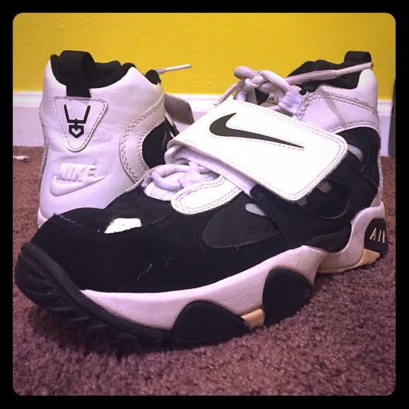 Nike Diamond Turfs - Picture 1 of 1