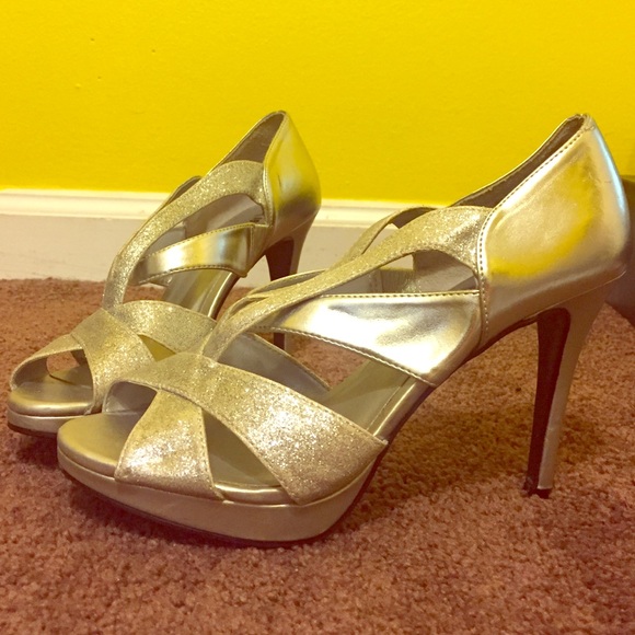 Fioni Night Heels - Picture 1 of 1
