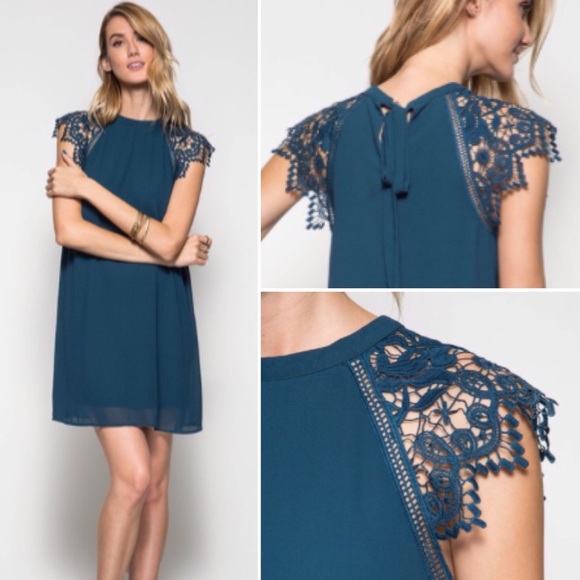 Beautiful teal lace shoulder tie back top - Picture 2 of 2