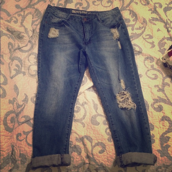 Distressed Boyfriend Jeans