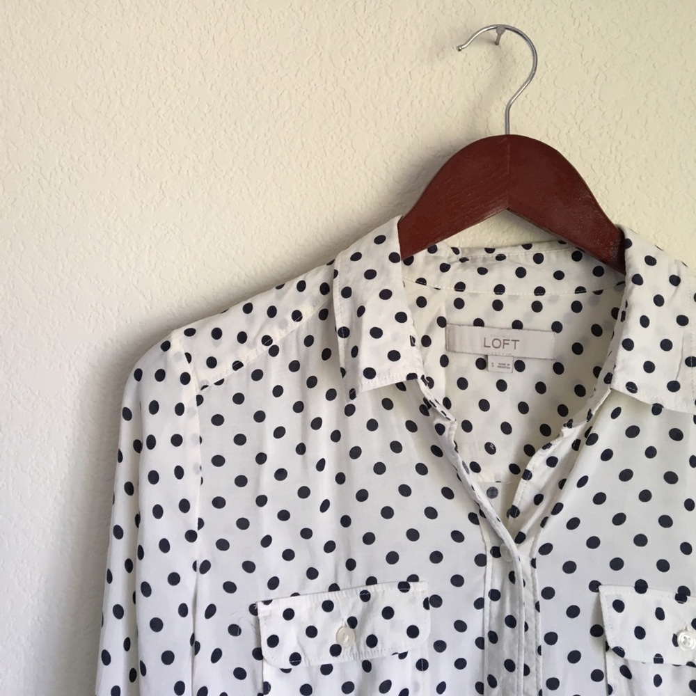 🎀 LOFT Cream & Navy Polka Dot Blouse