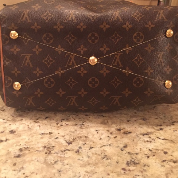 Louis Vuitton Travoli Gm . Monogram .