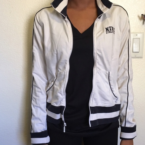 Cute, soft, white/navy Nike zip up jacket