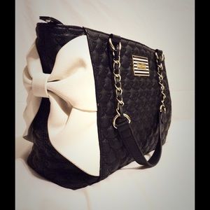 NWOT Betsey Johnson Handbag