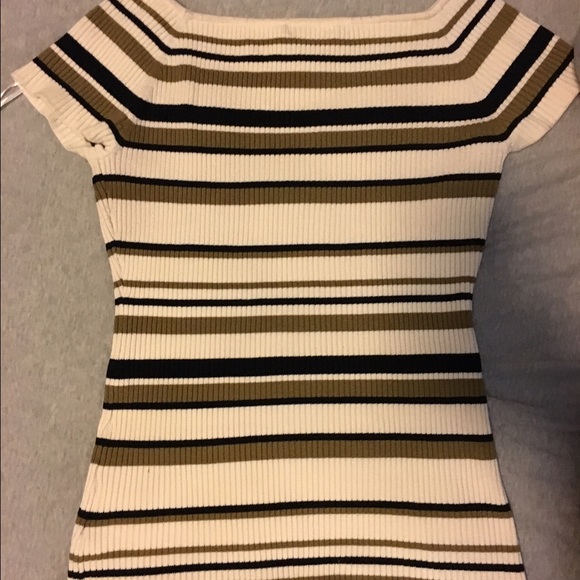 ♦️SOLD♦️H&M Stripped shirt - Picture 1 of 2