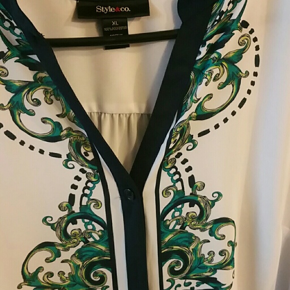 Blouse - Picture 2 of 2
