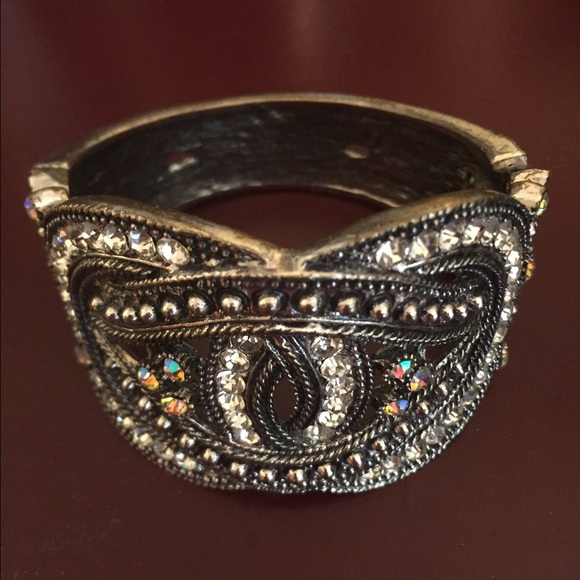 Silver and AB & clear stones bracelet - Picture 2 of 4