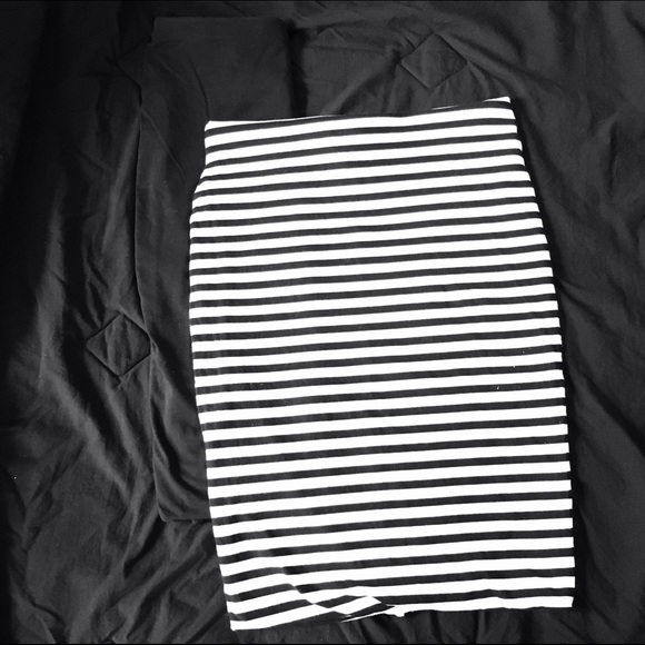 Set of Cotton Pencil Skirts - Picture 2 of 3