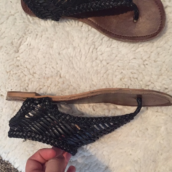 Steve Madden sandals - Picture 2 of 4