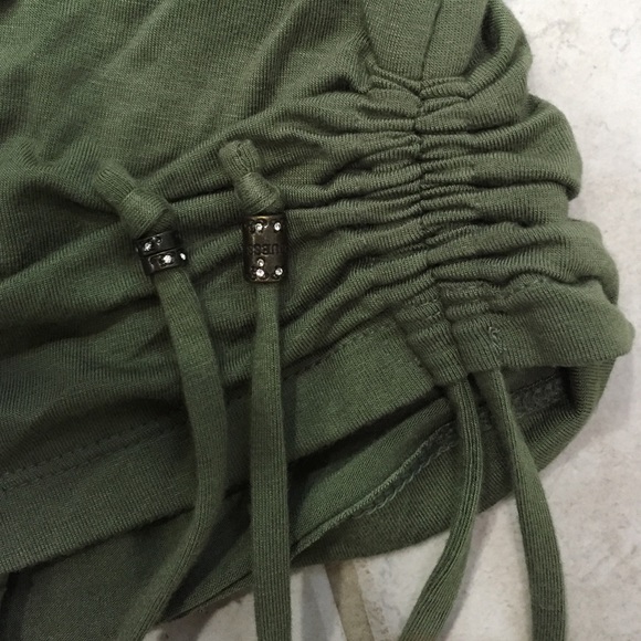 Guess halter, cut out back and synch able sides - Picture 2 of 4