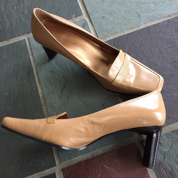 bandolino tan heels