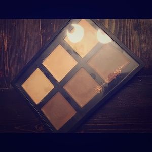 Authentic Anastasia Beverly Hills Contour Kit