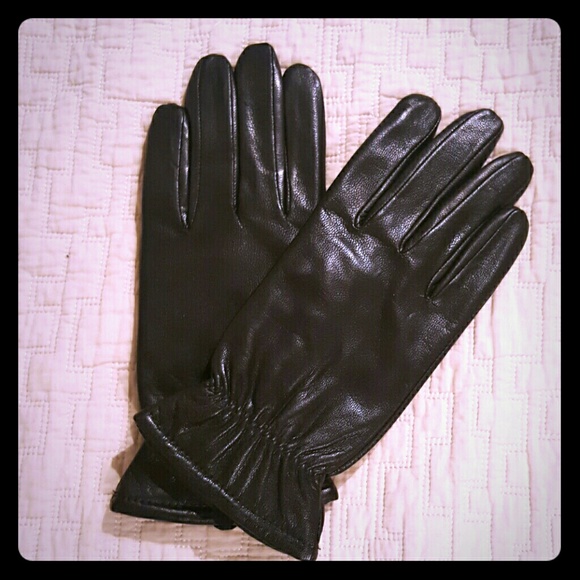 Black gloves