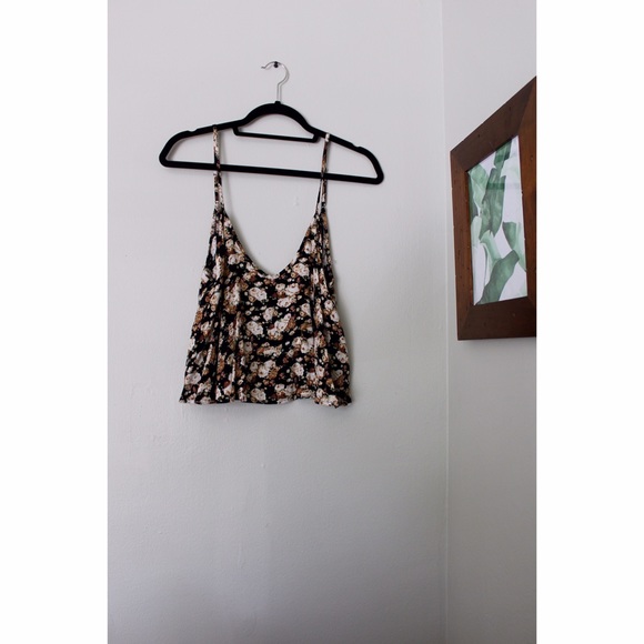 Black floral swing crop top
