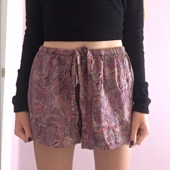 Brandy Melville Paisley Eve Shorts (NEW W/ TAGS!)