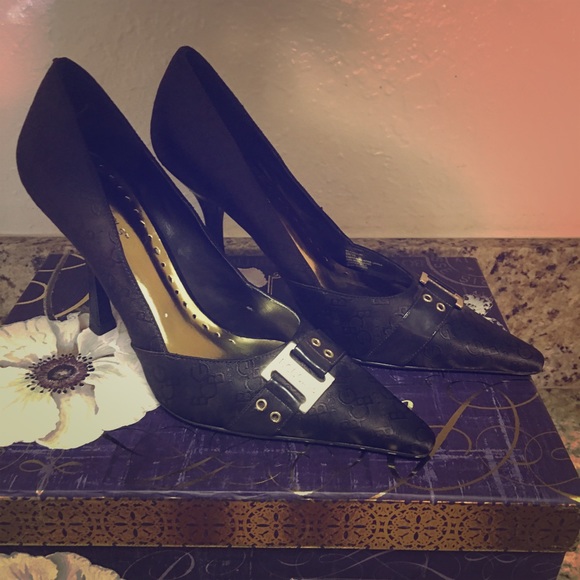 BCBG Girls Size 9 Dark Brown Pumps. Never worn.