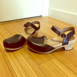 DANSKO maryjane strap clogs