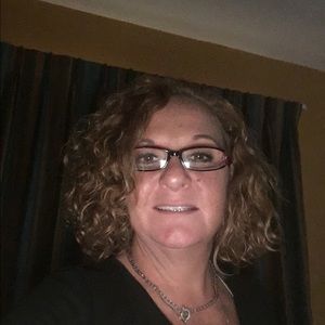 Meet your Posher, Deani