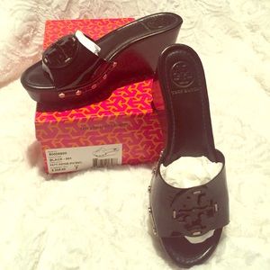 Tory Burch Patti Wedge, size 7 Black