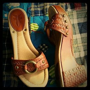 Frye Isabella Ring Slide