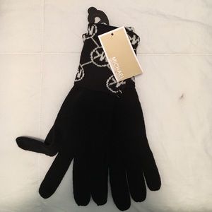 Michael Kors fall gloves