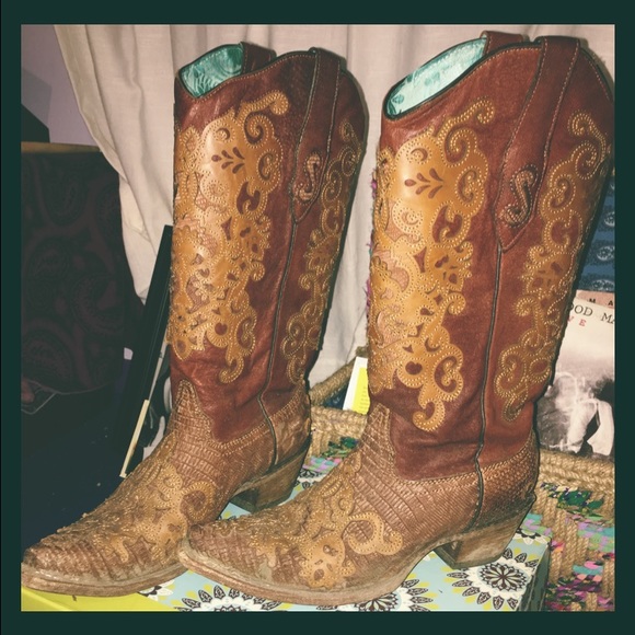 Reduced! Corral Vintage boots