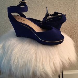 Torrid royal blue platforms