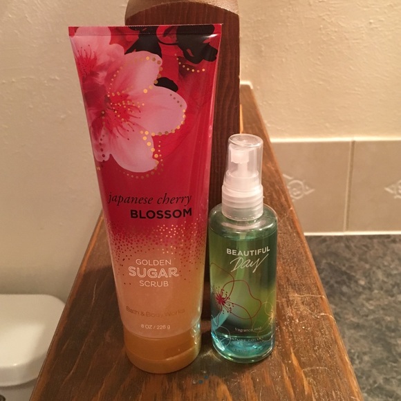 sugar scrub & body spray