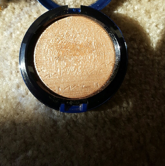 ⚠SOLD⚠Limited edition MAC Oh, Darling - Picture 3 of 3