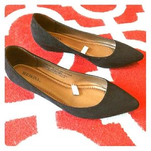 Black low heel wedges