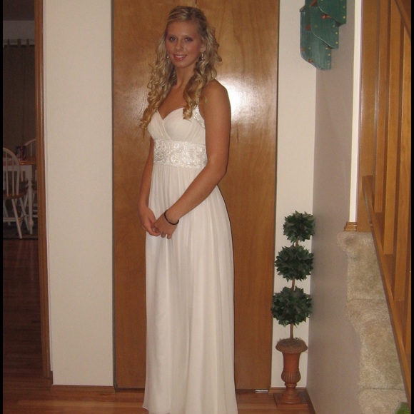 Elegant White Prom Dress