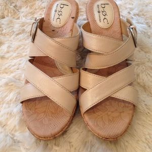 Born BOC wedge sandals, beige.