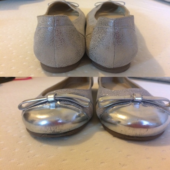 Vacation sale!!! Kate Spade silver flats