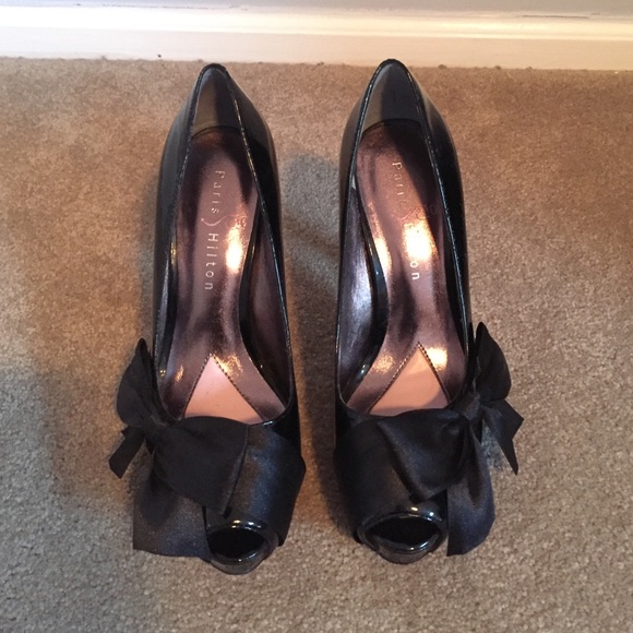 Paris Hilton Black Patent Leather Peep Toe Pumps