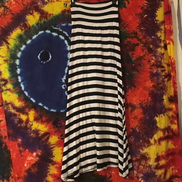 Black & White Skirt