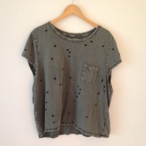 AE distressed olive pocket tee
