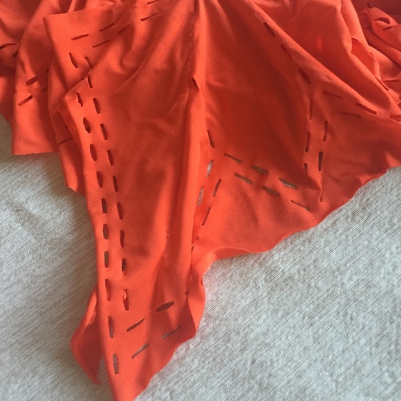 L space laser cut bathing suit - Picture 2 of 3