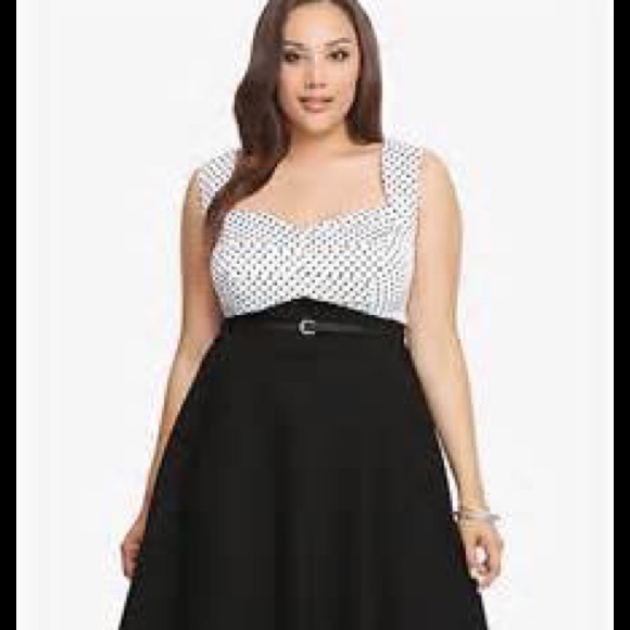 Torrid polka dot swing dress. Sz 18. Worn once.