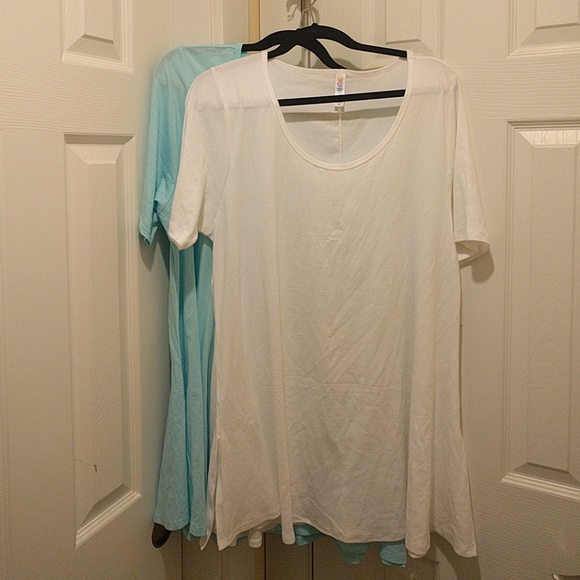 NWT 2 LuLaRoe Perfect Tees Size 2XL