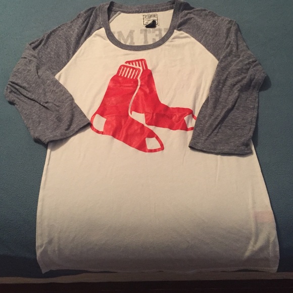 ❤️Red Sox ❤️ PINK quarter length T-shirt