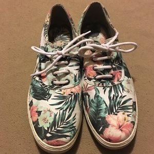 Men's Hawaiian Print Sneakers