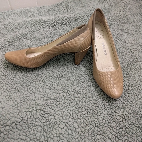 Tsubo heels