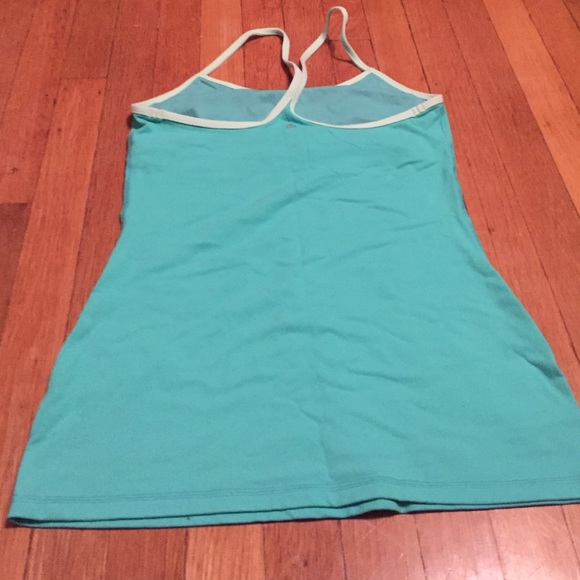 Lululemon Power Y 8 - Picture 2 of 3